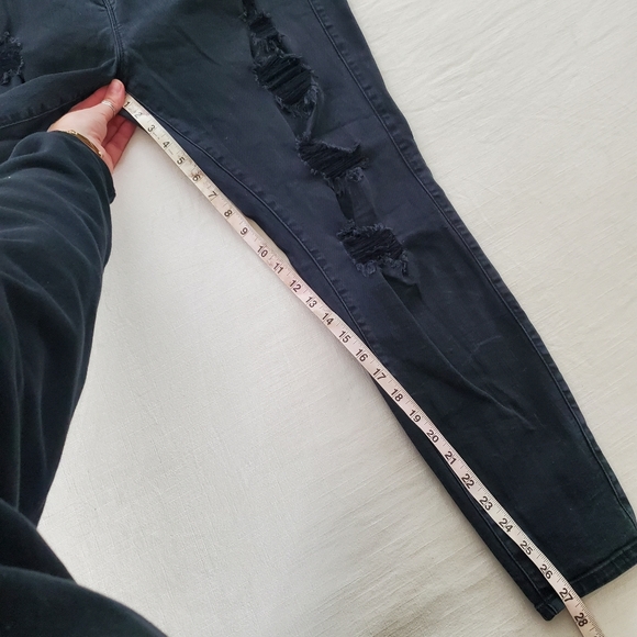 Torrid black distress jeans 20r bombshell skinny - Picture 4 of 9